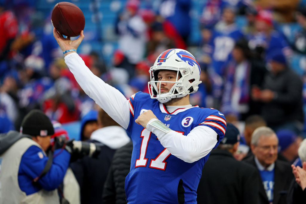 Bills QB Josh Allen’s Funny Reason for Not Holding Car Door Open for Actress Girlfriend