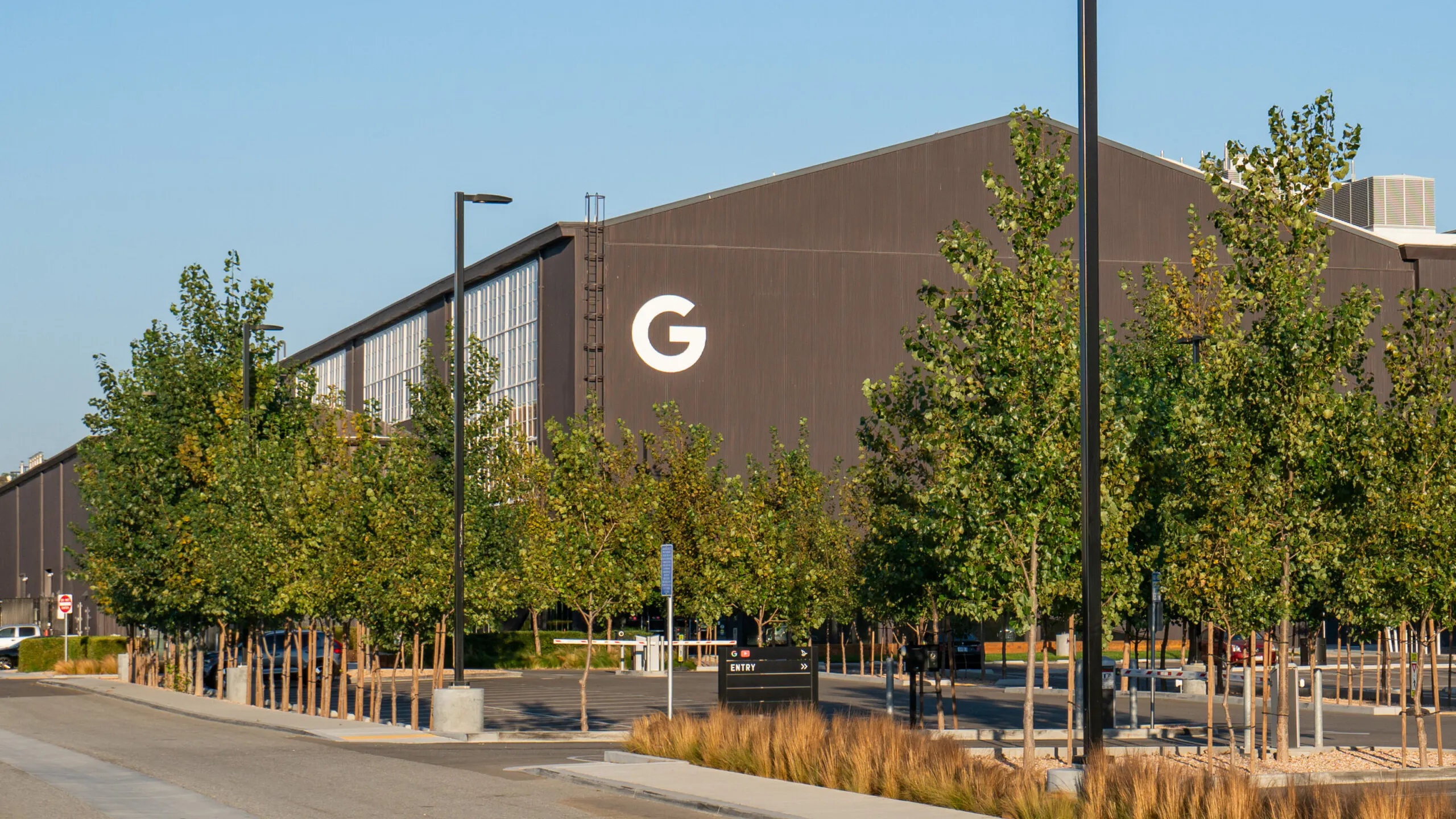 Former Google Employee Goes Viral With ‘Day In The Life’ Video Series Ending In Layoff News