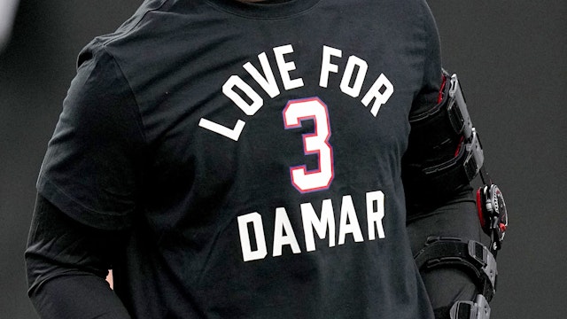 LAS VEGAS, NEVADA - JANUARY 07: Chandler Jones #55 of the Las Vegas Raiders wears a shirt in honor of Damar Hamlin of the Buffalo Bills during warmups prior to a game against the Kansas City Chiefs at Allegiant Stadium on January 07, 2023 in Las Vegas, Nevada.