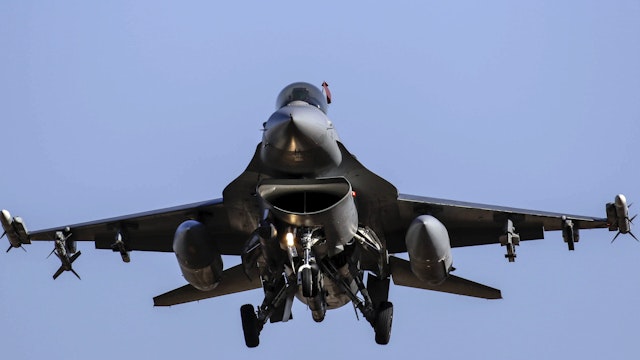 Dec 04, 2017-Osan, South Korea-United States Airforce F-16 flight near airbase during an VIGILANT ACE18 exercise at Osan Military Airbase in Pyeongtaek, South Korea. South Korea and the United States launched their largest-ever joint aerial drills on Monday, officials said, a week after North Korea said it had tested its most advanced missile as part of a weapons program that has raised global tensions.
