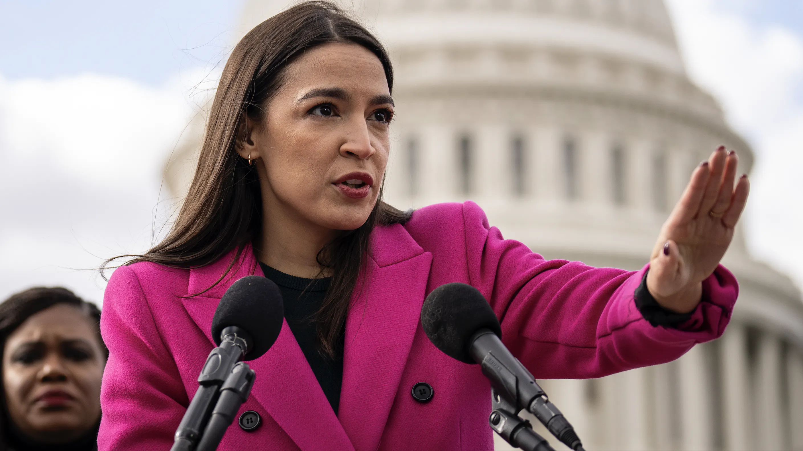 AOC, Warren Press Large Companies With Deposits At Silicon Valley Bank Over Risk Management Concerns