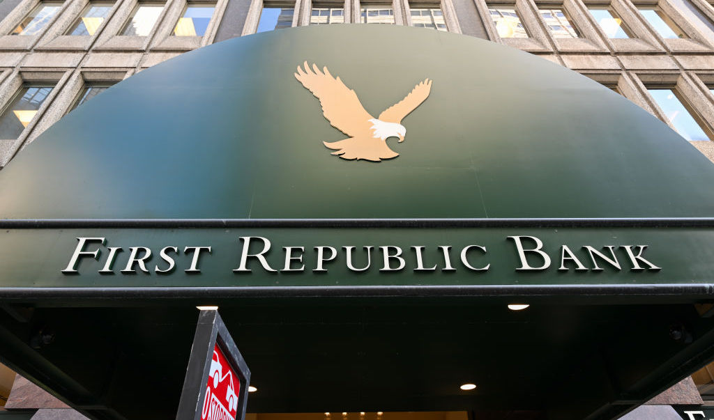 Executives of First Republic Bank sold off stocks worth $12 million before the bank nearly failed