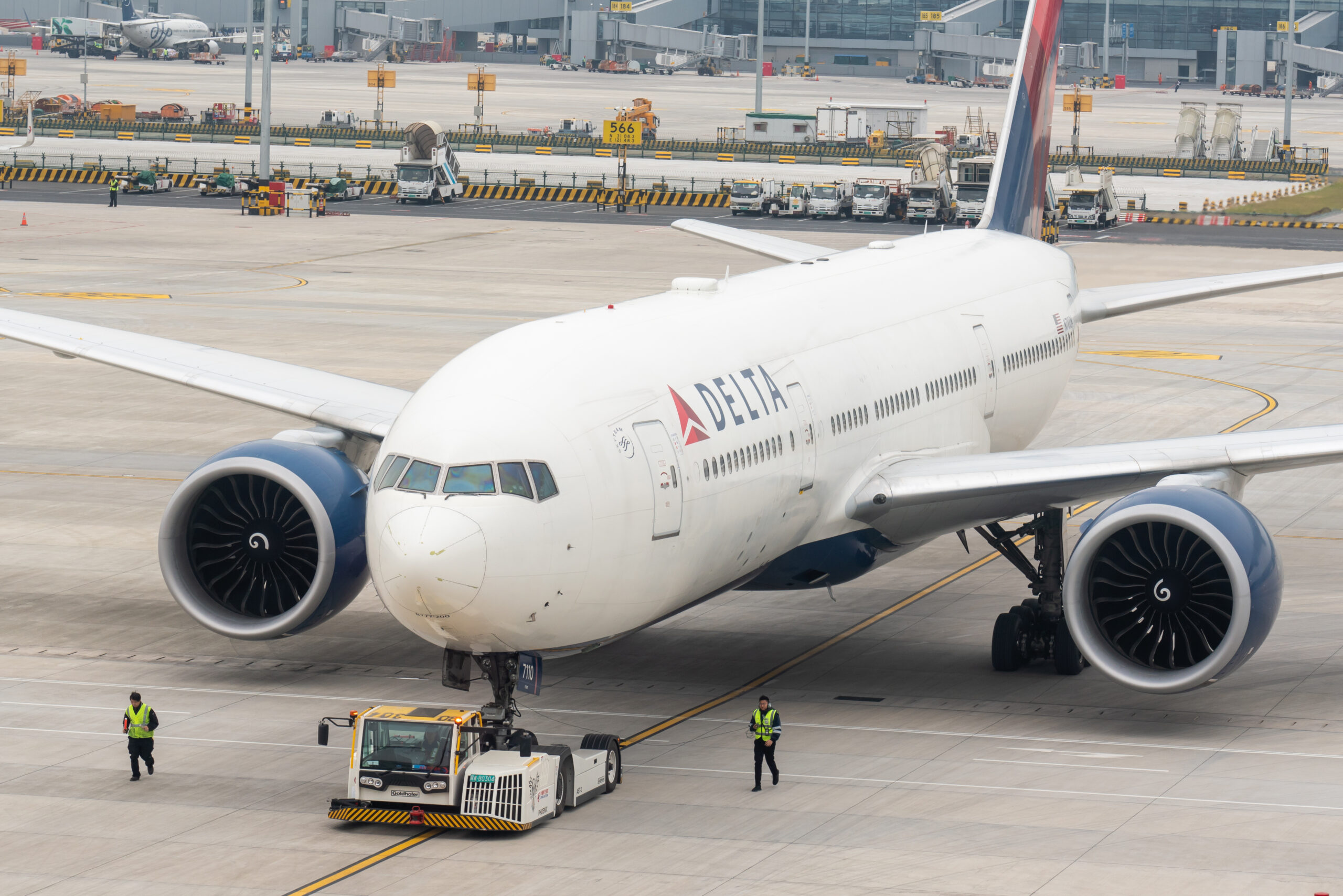 Delta Approves 34% Pay Raise For Pilots As Shortages Continue