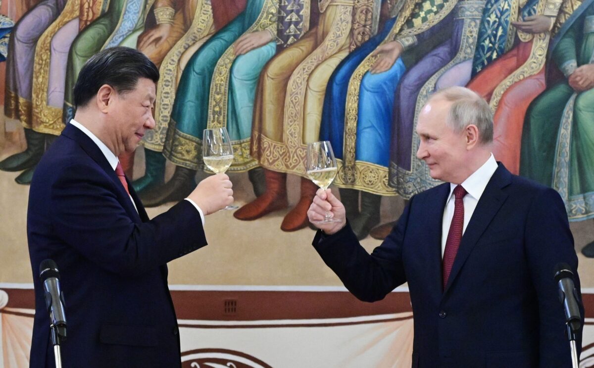 Xi Flaunts China’s ‘Deepening’ Bond With Russia During Talks With Putin