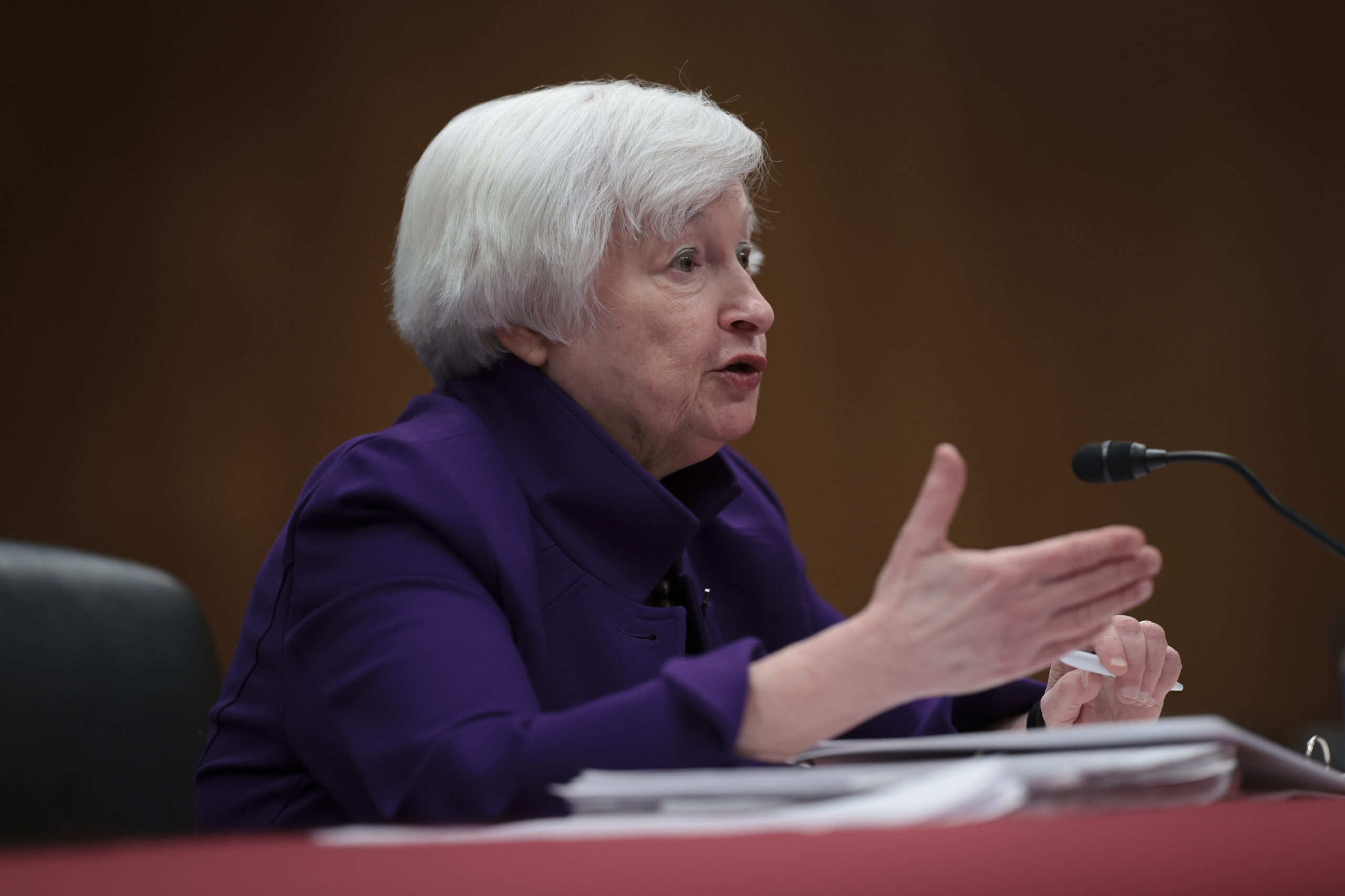Yellen Walks Back Implicit Support For Large Bank Account Holders, Prompts Investor Unease
