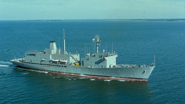 The oceanographic research ship USNS Maury (T-AGS-39) underway in Chesapeake Bay during sea trials in May 1989.
