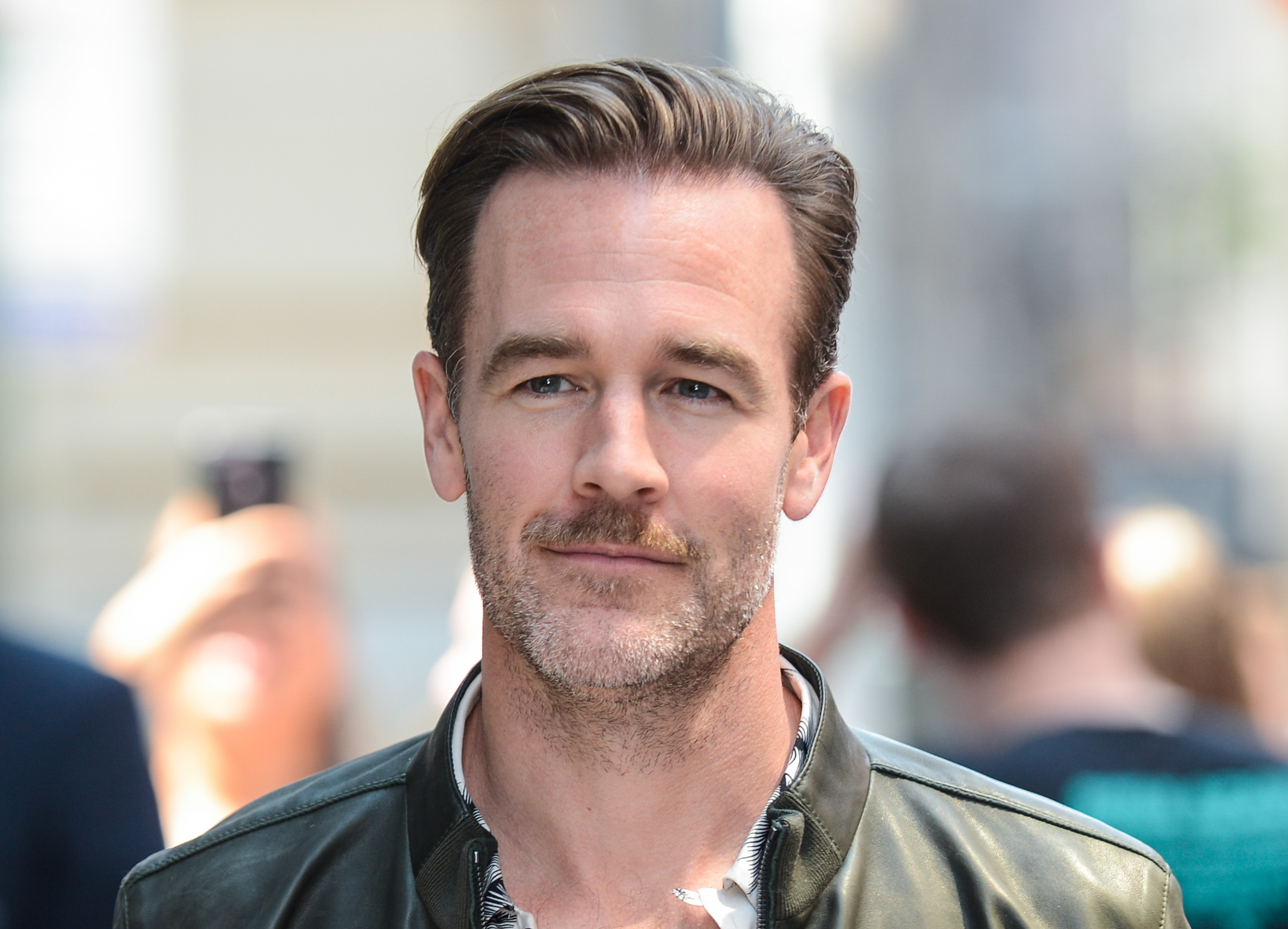 James Van Der Beek Gets Emotional Discussing His Wife’s 2019 Miscarriage: ‘So Much Pain’