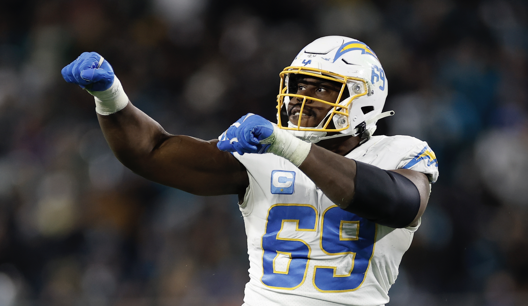 NFL Lineman Claims He Was Sexually Assaulted By TSA: ‘Extremely Unnecessary And Dehumanizing’