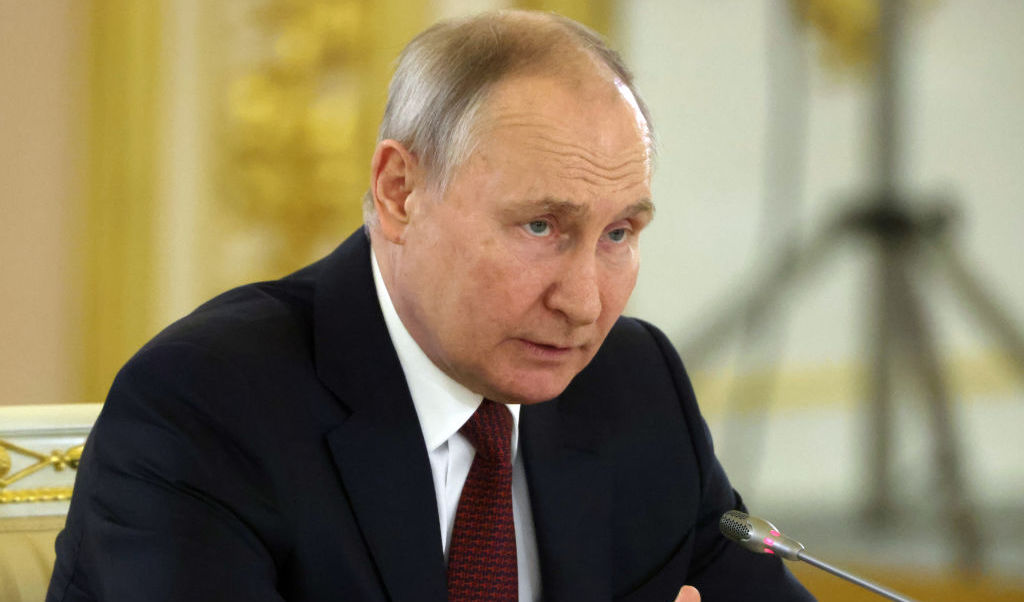 Russia To House Nuclear Weapons In Neighboring Belarus, Putin Says