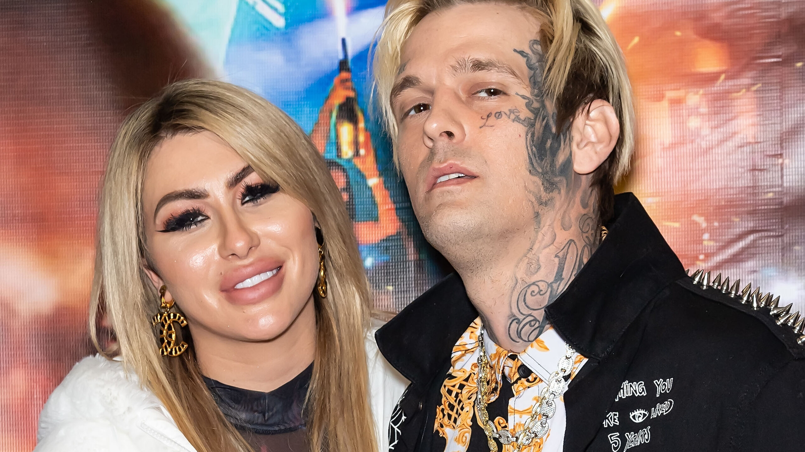 Aaron Carter’s Former Fiancée Casts Doubt On Autopsy Report: ‘I Don’t Buy It’