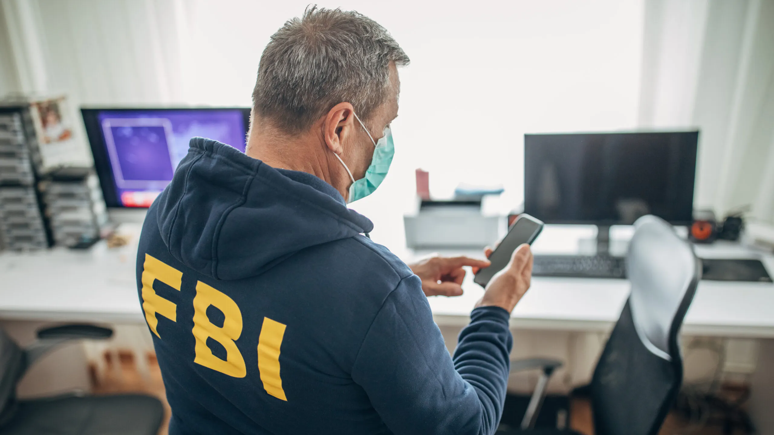 FBI Warns Public Charging Stations Can Now Download Malware Onto Your Phone