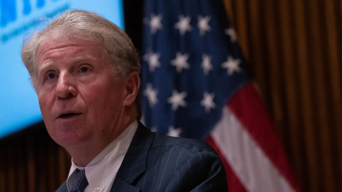 Former Manhattan DA Says Trump Complaints May Escalate Case Against Him