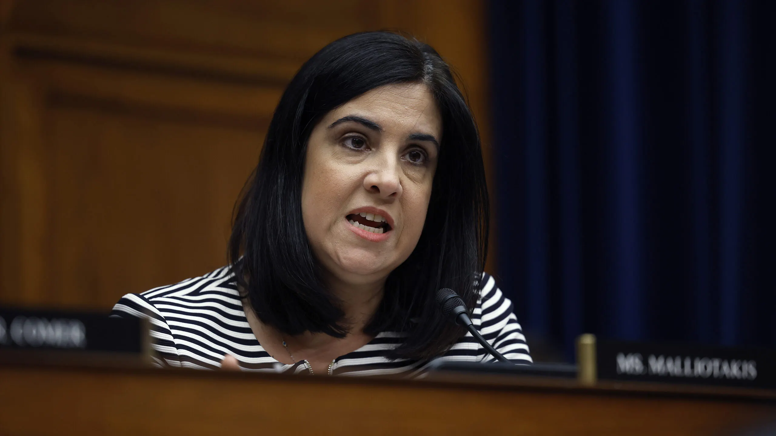 Lawmakers Made Massive Stock Trades Amid Failure Of Multiple Banks