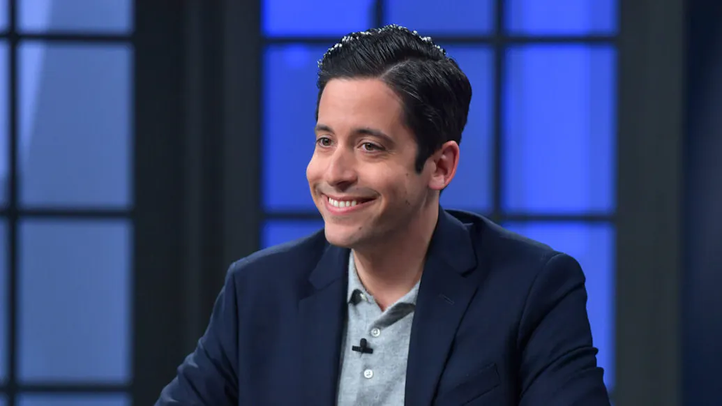 Michael Knowles’ Bestselling Blank-Page Book ‘Reasons To Vote For Democrats’ Gets Hungarian Translation