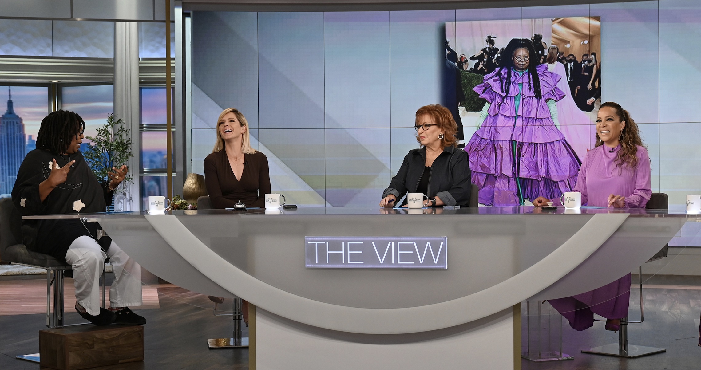 ‘He Loves His Mother’: ‘The View’ Hosts Defend Don Lemon After His Firing