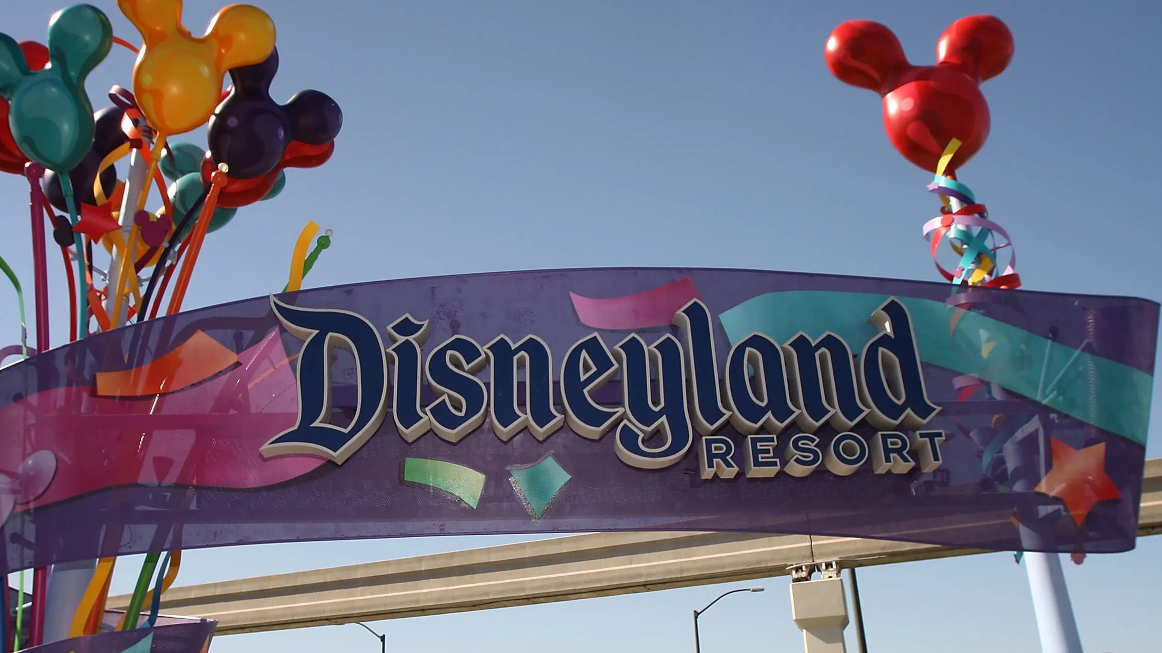 ‘Disturbing’: Man In A Dress Welcoming Children To Disneyland Princess Boutique Sparks Outrage On Twitter