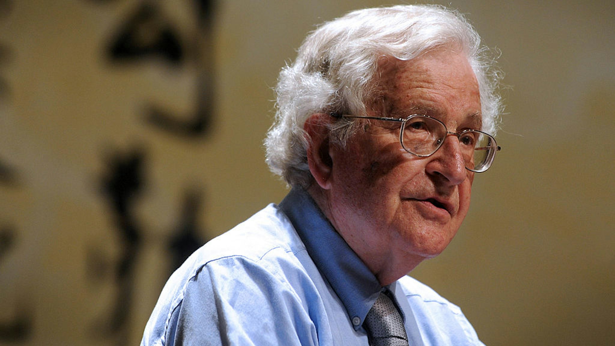 BEIJING - AUGUST 13: (CHINA OUT) Noam Chomsky lectures during the ceremony for the Conferment of the Honorary Doctorate at Peking University on August 13, 2010 in Beijing, China. (Photo by Visual China Group via Getty Images)