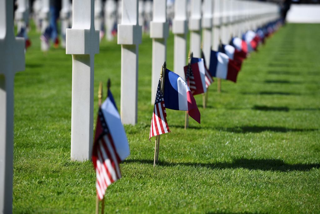 Veterans in U.S. Congress to Honor D-Day 80th Anniversary with C-47 Jump