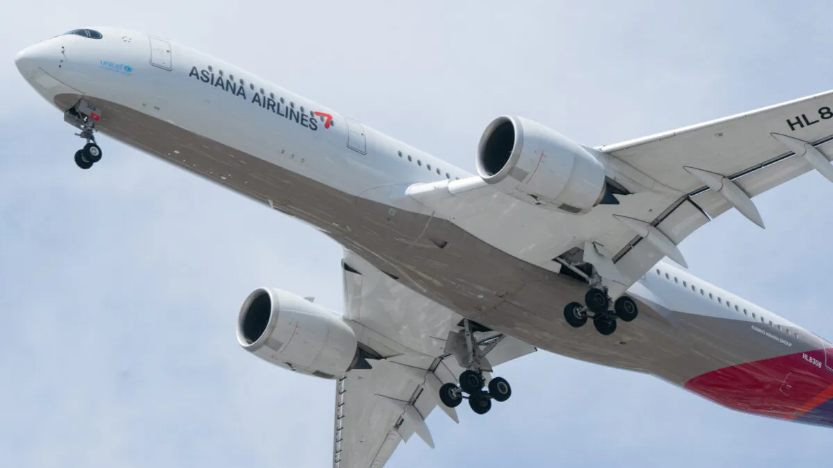 Man Opened Plane’s Emergency Door During Flight Because He Felt Suffocated, ‘Wanted To Get Off Quickly’