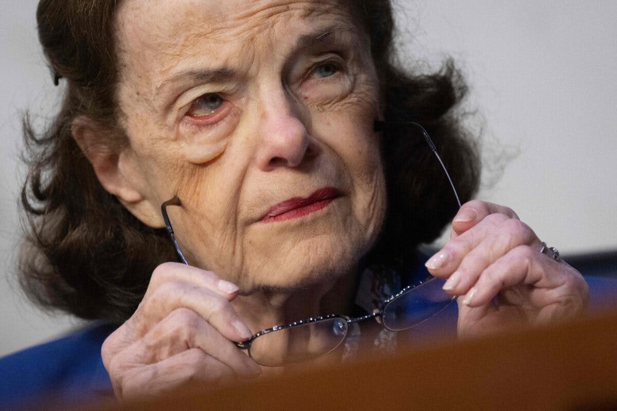 NextImg:Feinstein Mistook Black GOP Senate Colleague For Black Democrat: Report