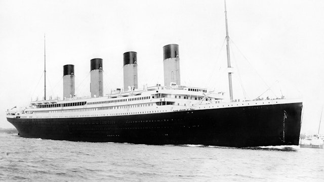 Titanic Departing