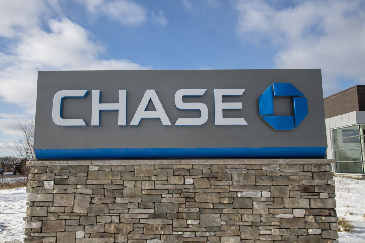 Portfolio manager to address JPMorgan Chase shareholders on de-banking conservative and religious groups.