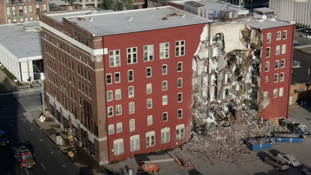 Davenport, Iowa, apartment collapse