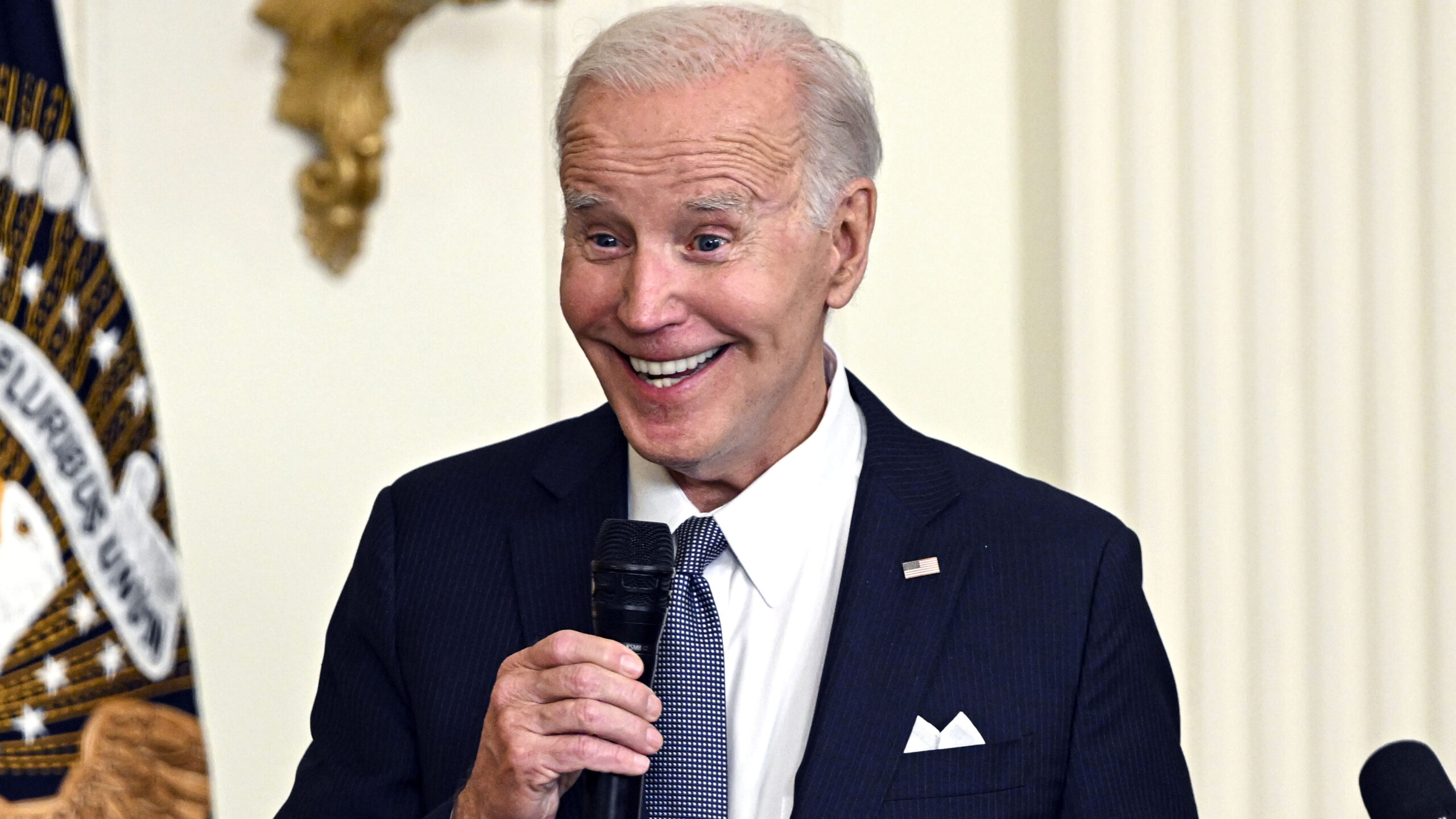 Biden angrily responds to reporter’s question on bribery scandal.