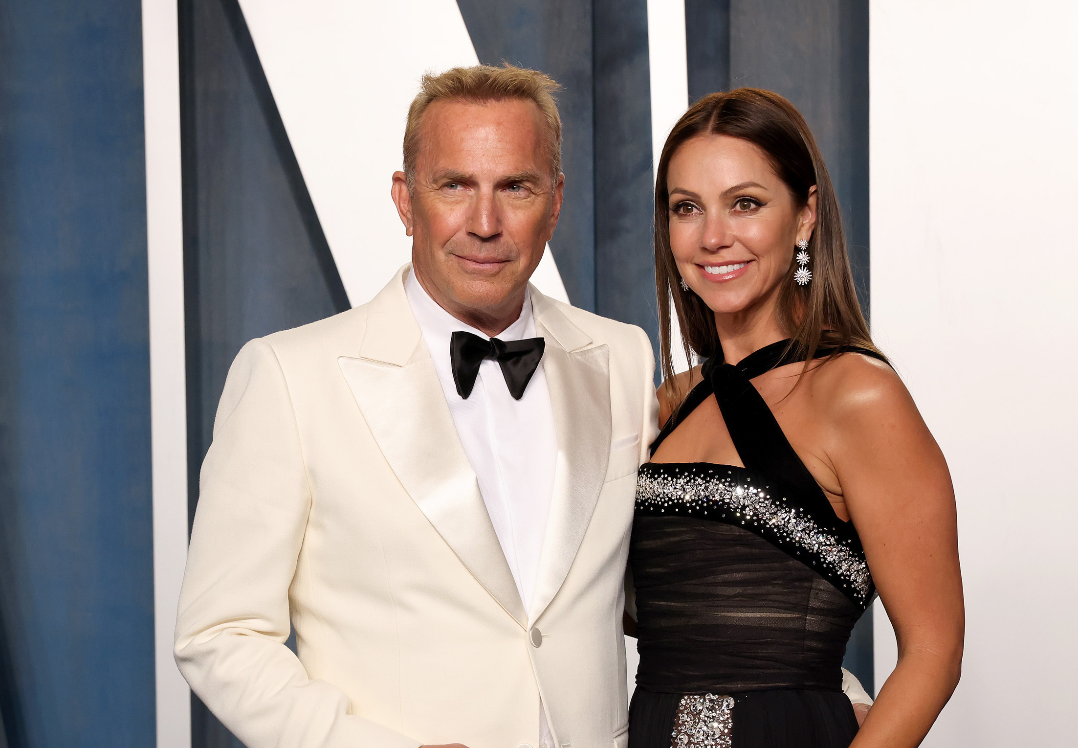 Kevin Costner’s Estranged Wife Requests $248K Monthly For Child Support ...