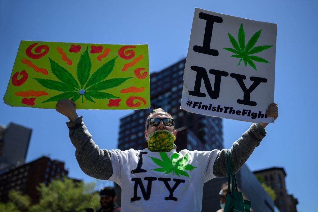 Report: Legal marijuana sales in New York losing millions in taxes as illegal market thrives.