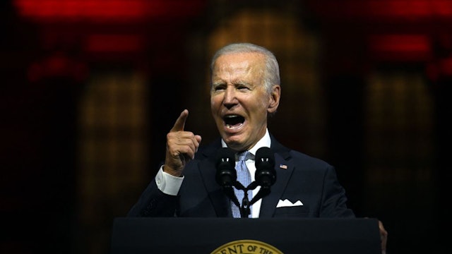 US President Joe Biden speaks about the soul of the nation, outside of Independence National Historical Park in Philadelphia, Pennsylvania, on September 1, 2022. (Photo by Jim WATSON / AFP)