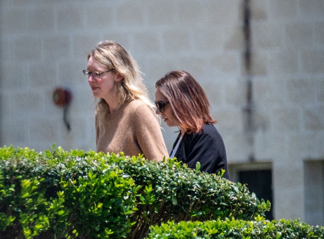 Elizabeth Holmes, Who Lived At $135 Million Estate, Says She Can’t Afford $250 A Month Restitution After Release 