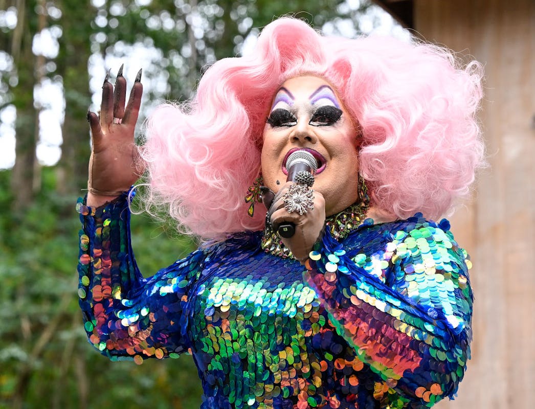 NextImg:Christian Google Employees Protest ‘Official Team Event’ Drag Show. Google Retreats.