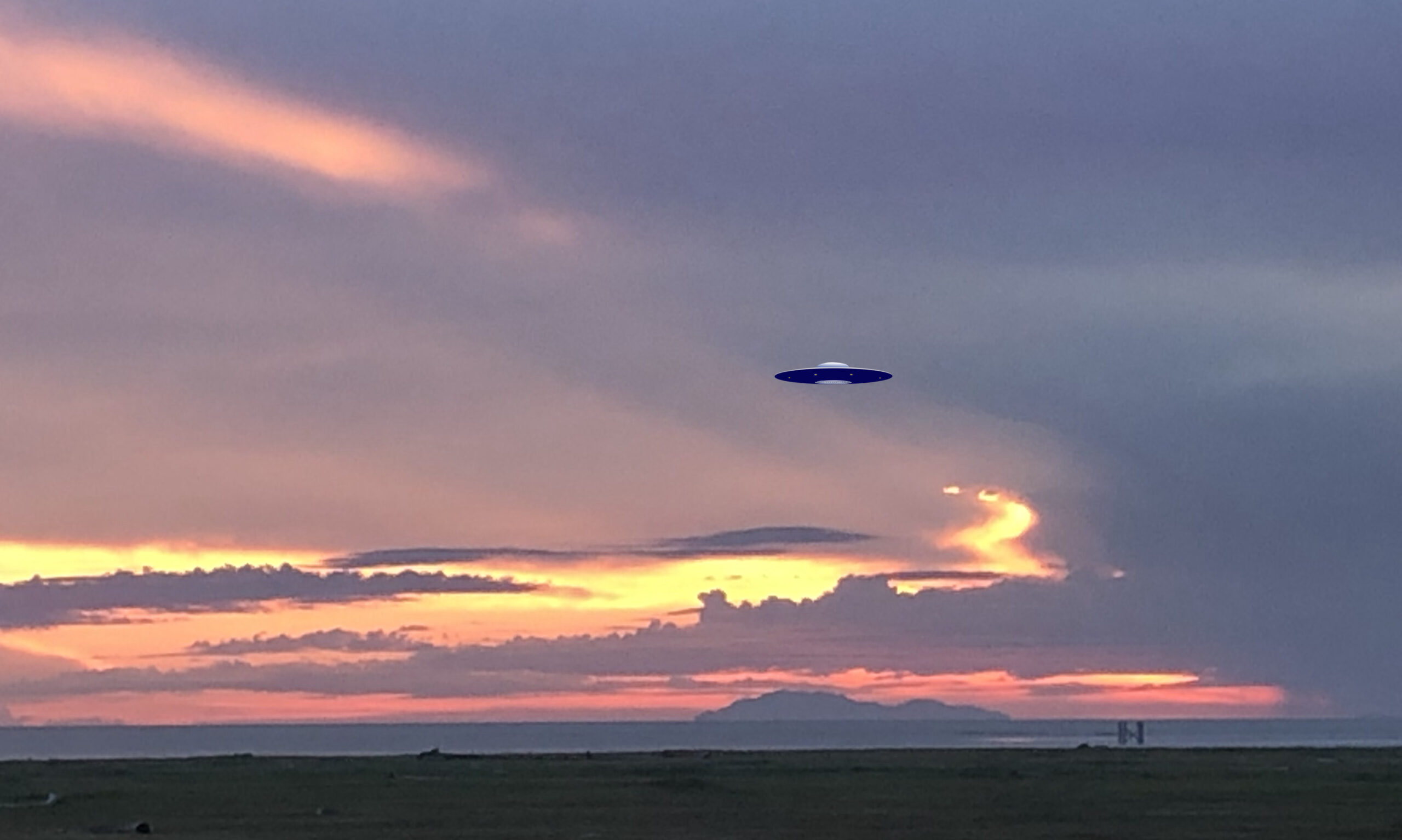 US lawmaker claims to have witnessed UFO craft.