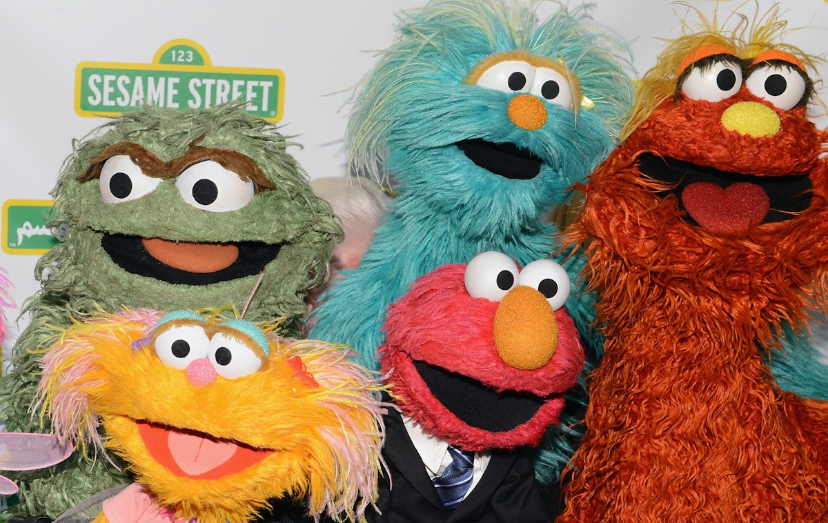 NextImg:‘Sesame Street’ Dragged On Twitter For Sharing Progress Pride Flag 