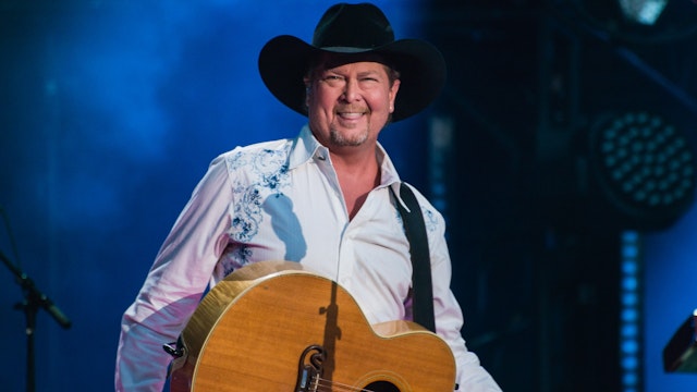Singer Tracy Lawrence performs at Nissan Stadium during day 4 of the 2017 CMA Music Festival on June 11, 2017 in Nashville, Tennessee.