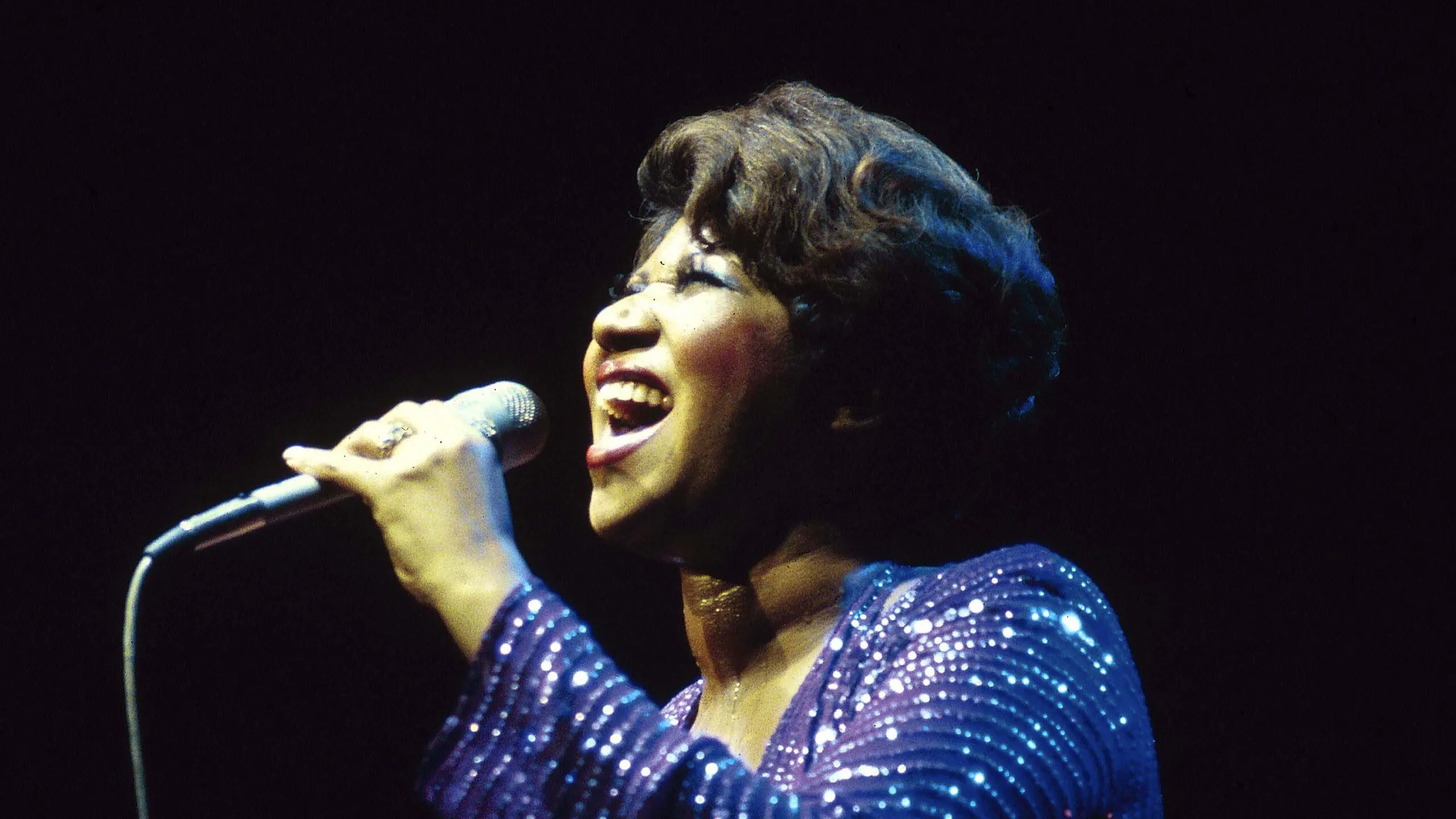 Jury Decides Aretha Franklin’s Handwritten Will Discovered Under Couch Cushions Is Valid