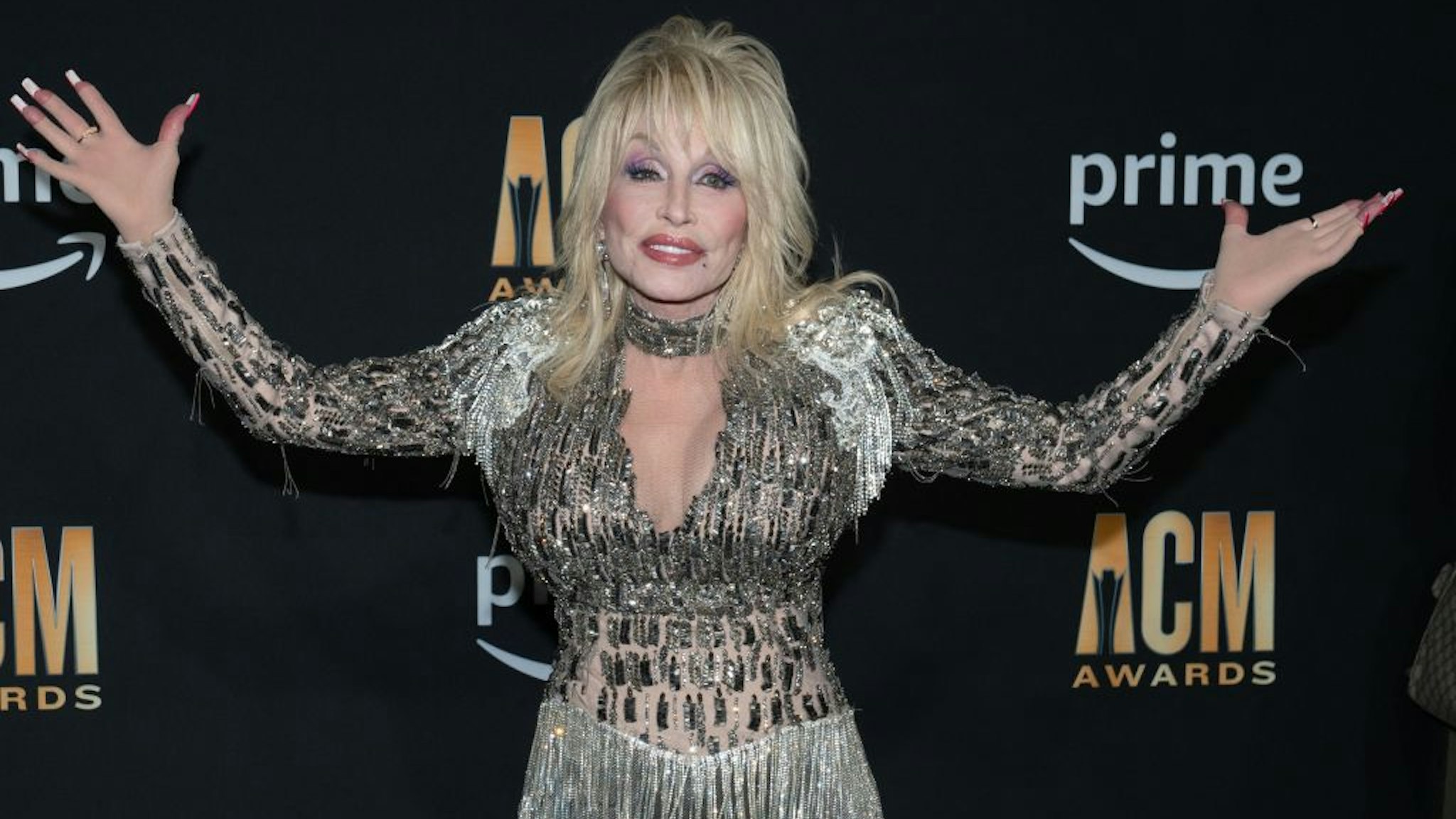 Singer Dolly Parton attends the Academy of Country Music (ACM) Awards at Ford Center at the Star in Frisco, Texas, on May 11, 2023. (Photo by SUZANNE CORDEIRO / AFP) (Photo by SUZANNE CORDEIRO/AFP via Getty Images)