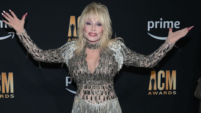 Singer Dolly Parton attends the Academy of Country Music (ACM) Awards at Ford Center at the Star in Frisco, Texas, on May 11, 2023. (Photo by SUZANNE CORDEIRO / AFP) (Photo by SUZANNE CORDEIRO/AFP via Getty Images)