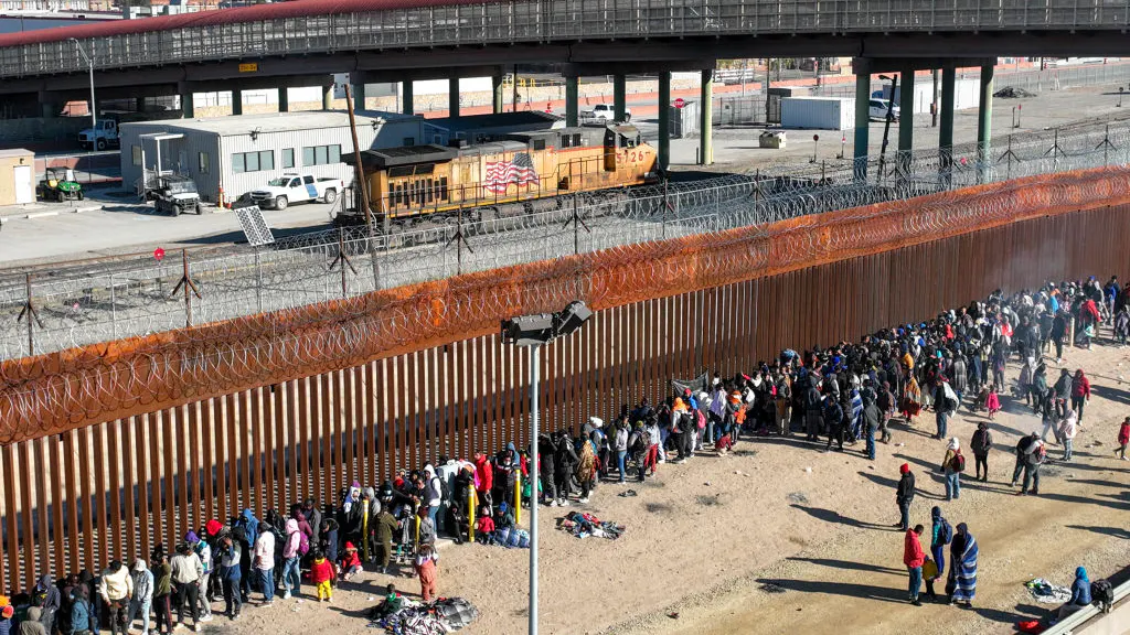 ICE Didn’t Issue Summonses To Over 80% Of Migrants Released Under Biden’s ‘Parole’ Program Before Title 42 Ended: Report