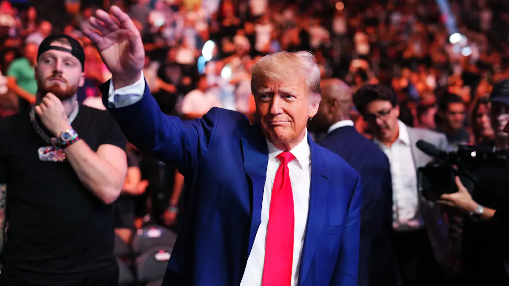 UFC Crowd Cheers As Trump Enters Packed Vegas Arena
