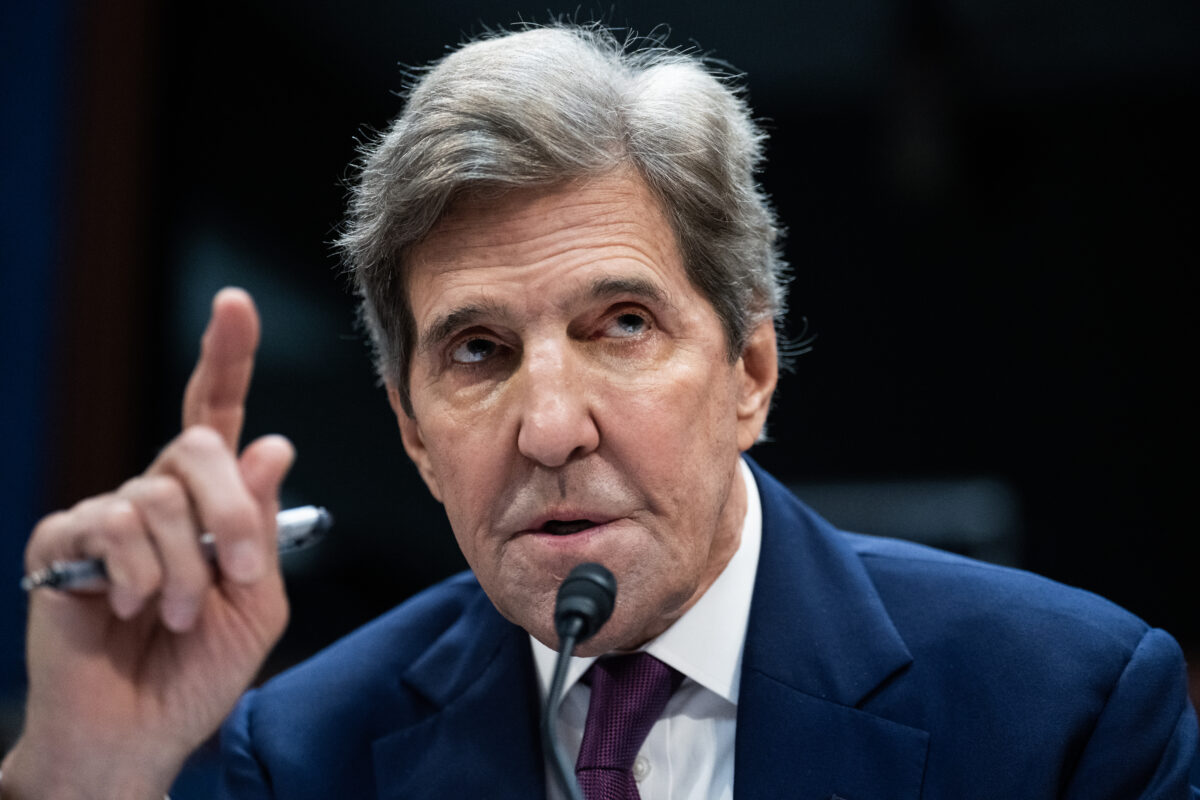 Whistleblowers: John Kerry Accused of Hindering FBI in Terrorist Arrests and Illegal Weapons Programs