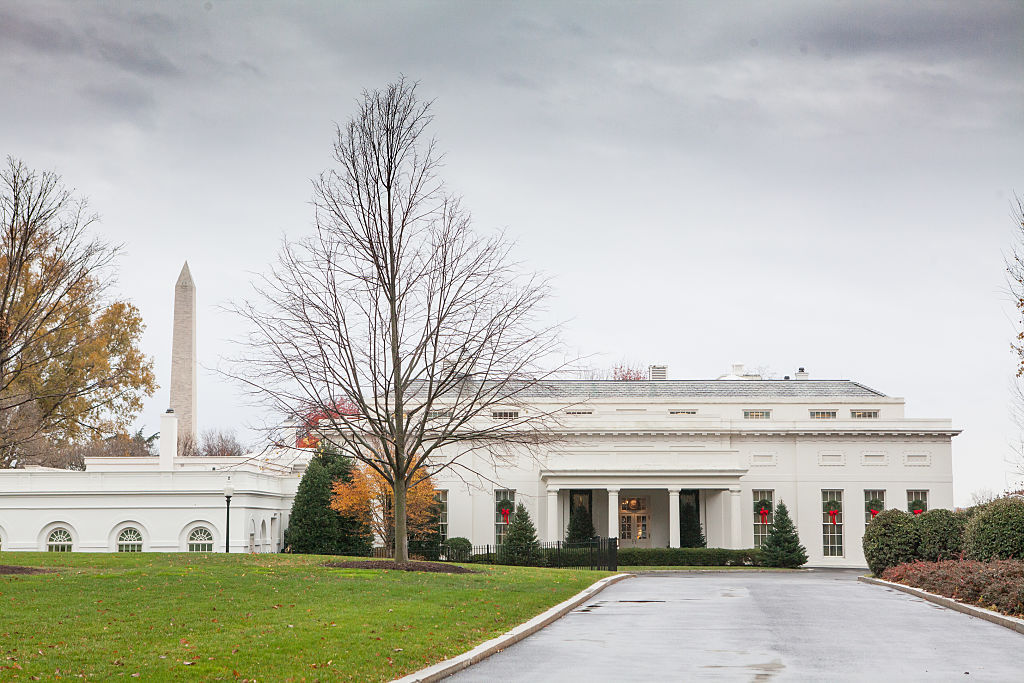 Cocaine discovery in White House West Wing sparks mystery.