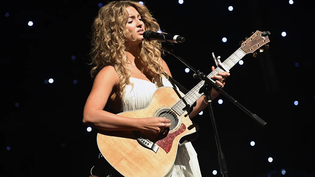 Singer Tori Kelly Shares Update With Fans After Being Hospitalized