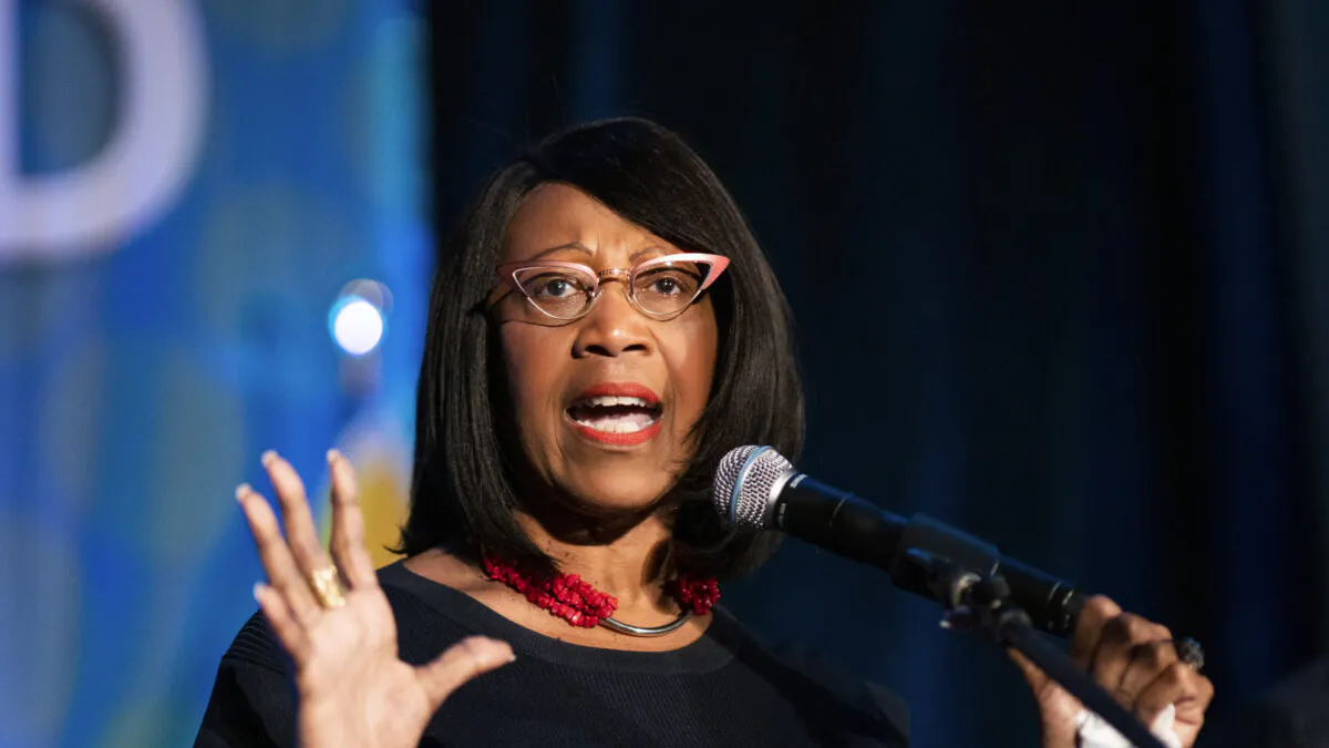 New Jersey Lt. Governor Dies Of Undisclosed Health Issue