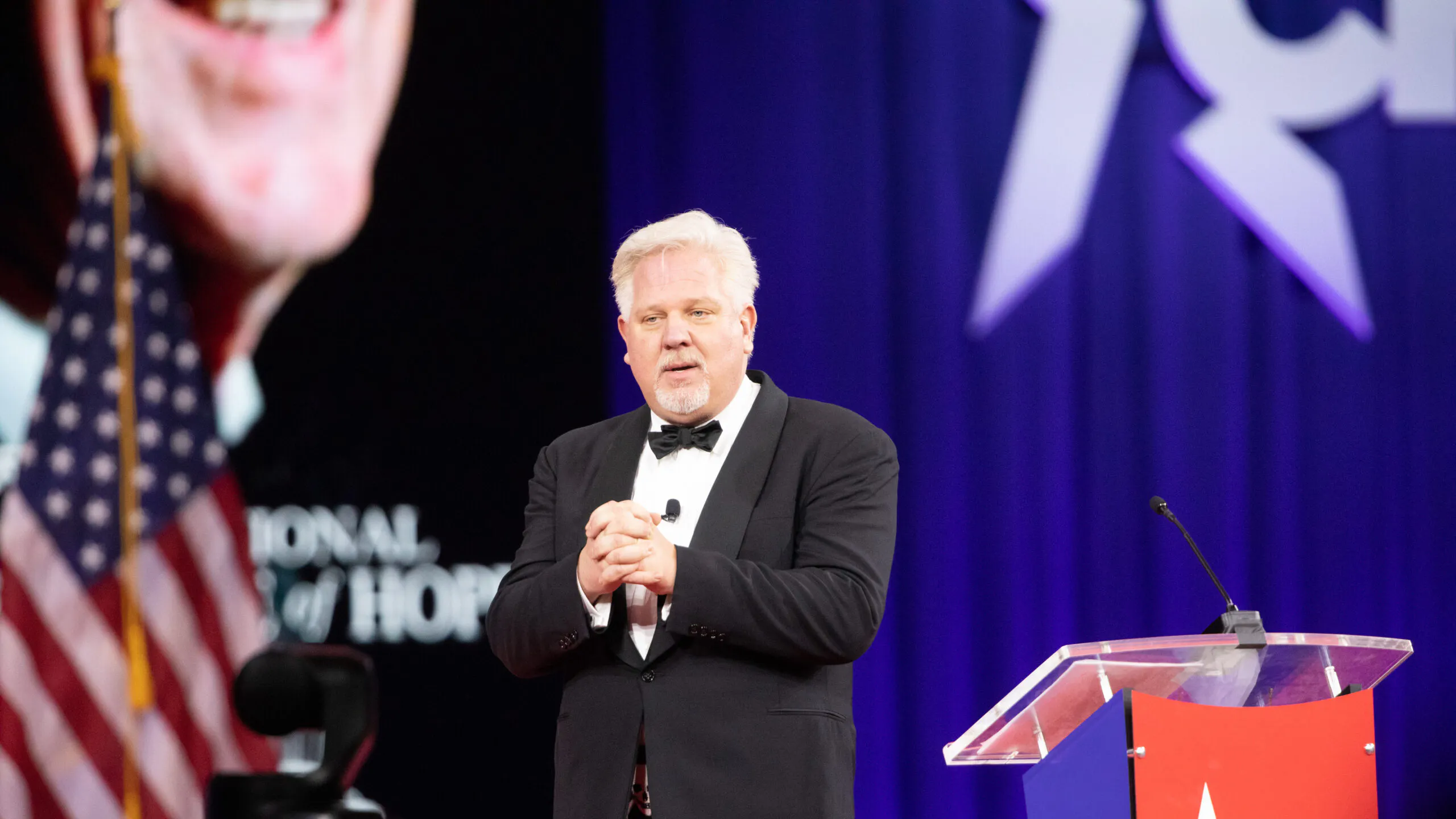 Blaze Media Founder Glenn Beck Says Apple Removed His Podcast From iTunes Without Warning
