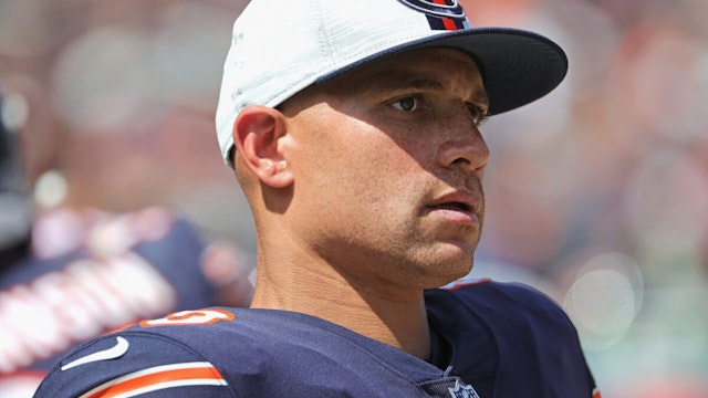CHICAGO, ILLINOIS - AUGUST 14: Jimmy Graham #80 of the Chicago Bears watches as his teammates take on the Miami Dolphins during a preseason game at Soldier Field on August 14, 2021 in Chicago, Illinois. The Bears defeated the Dolphins 20-13.