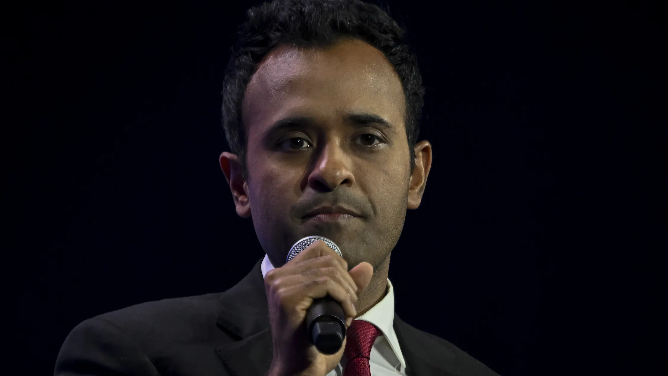 Ramaswamy Suggests Letting China Invade Taiwan Once U.S. No Longer Needs Its Semiconductors