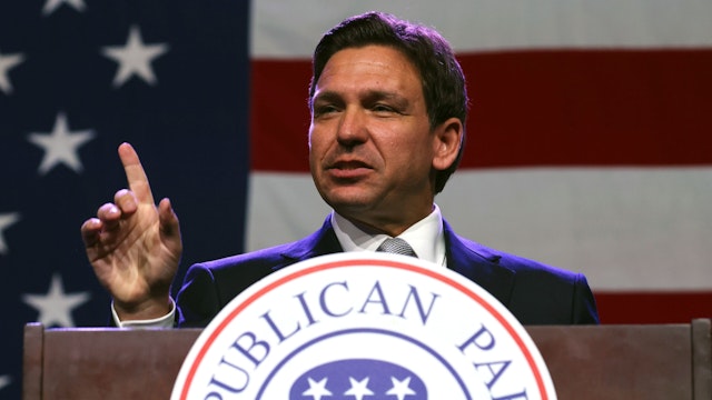 Ron DeSantis, governor of Florida, gestures as he speaks at the Republican Party Of Iowa's annual Lincoln Dinner in Des Moines, Iowa, US, on Friday, July 28, 2023. The dinner, a showcase event for Iowa Republicans, is a staple gathering for Republican presidential candidates with all eyes on Donald Trump and Ron DeSantis who are well ahead of the pack in polls but arrive facing unique challenges.