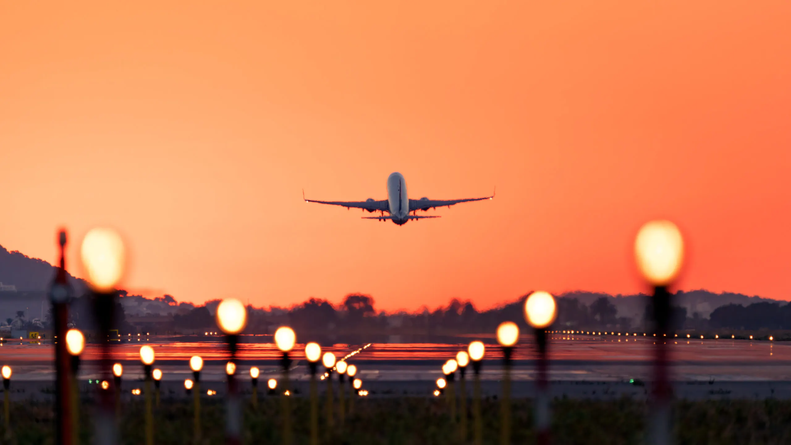 Airport Workers Backed By Major Labor Union Protest At LAX To Combat ‘Environmental Racism’